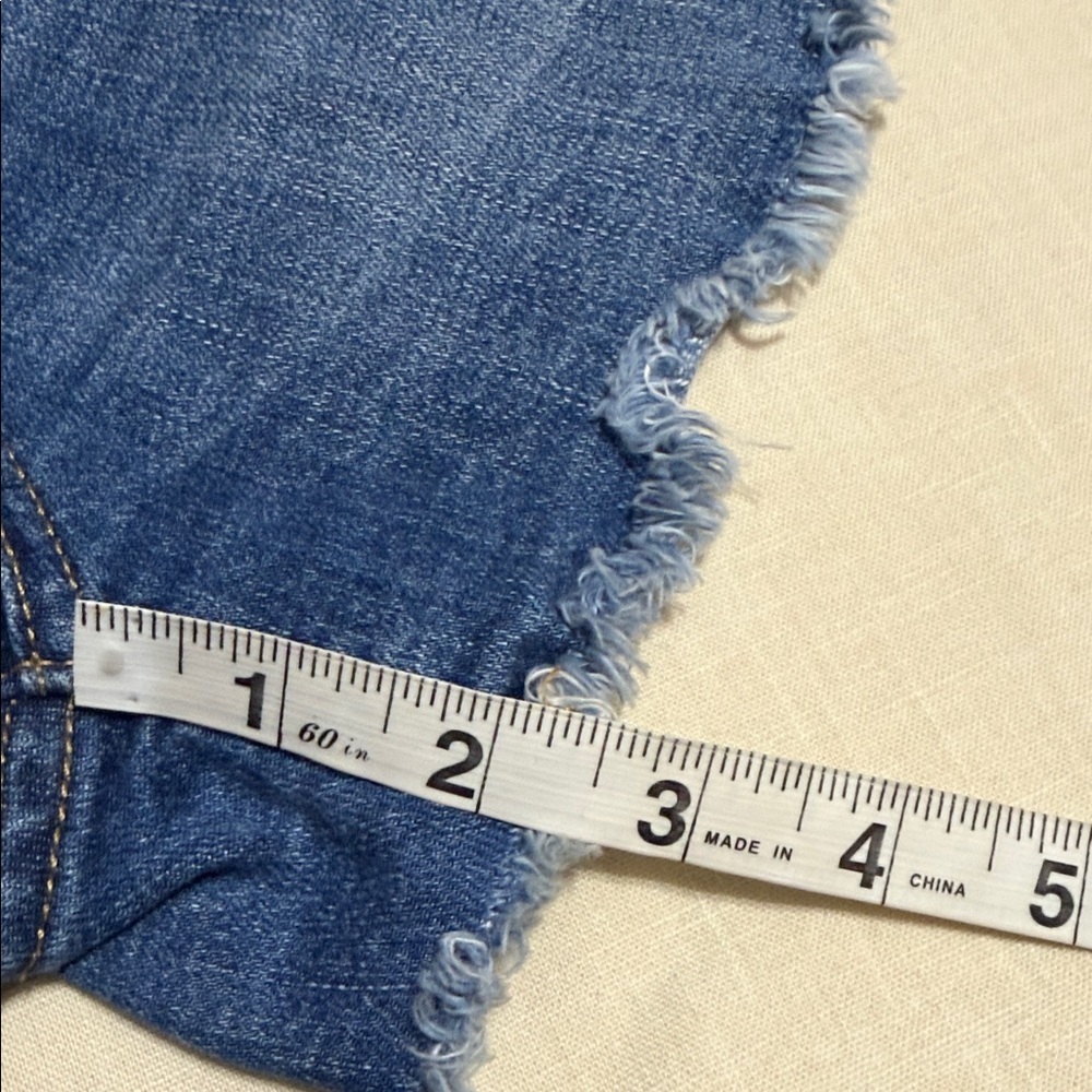 GAP 1969 Women's Medium Blue Frayed Hem Denim Cut Off Shorts, Size 26. - Picture 12 of 12